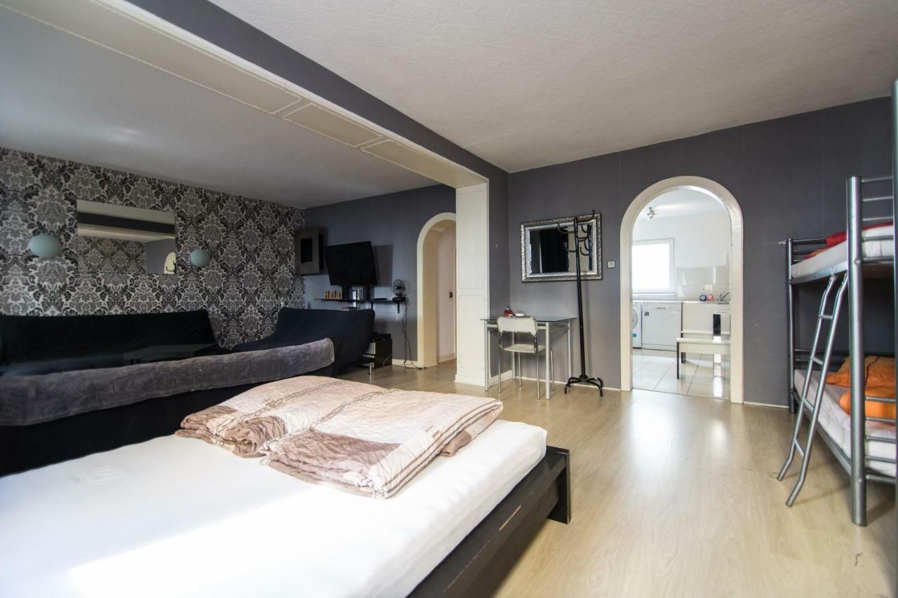 Altstadt Duesseldorf 1 Екстериор снимка