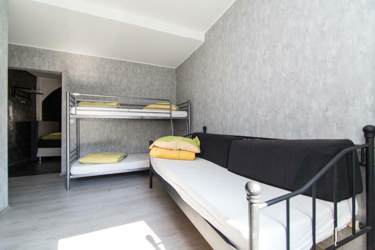Altstadt Duesseldorf 1 Екстериор снимка